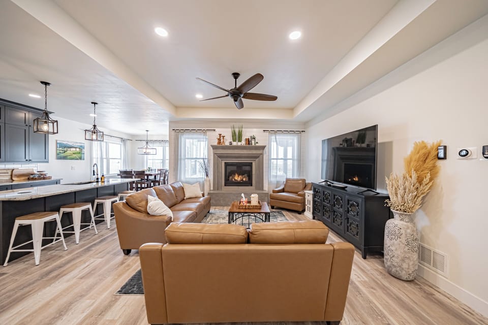 Ashton Vacation Rental | 4BR | 3BA | 2,497 Sq Ft | Several Steps to Enter