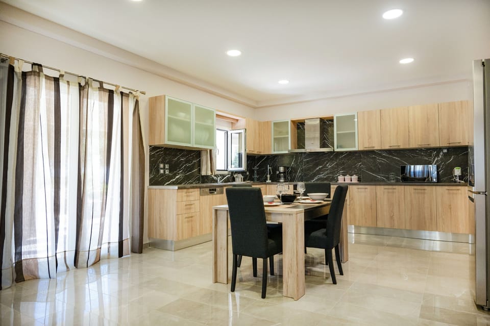 Dine in elegance at Iskander villa%2E