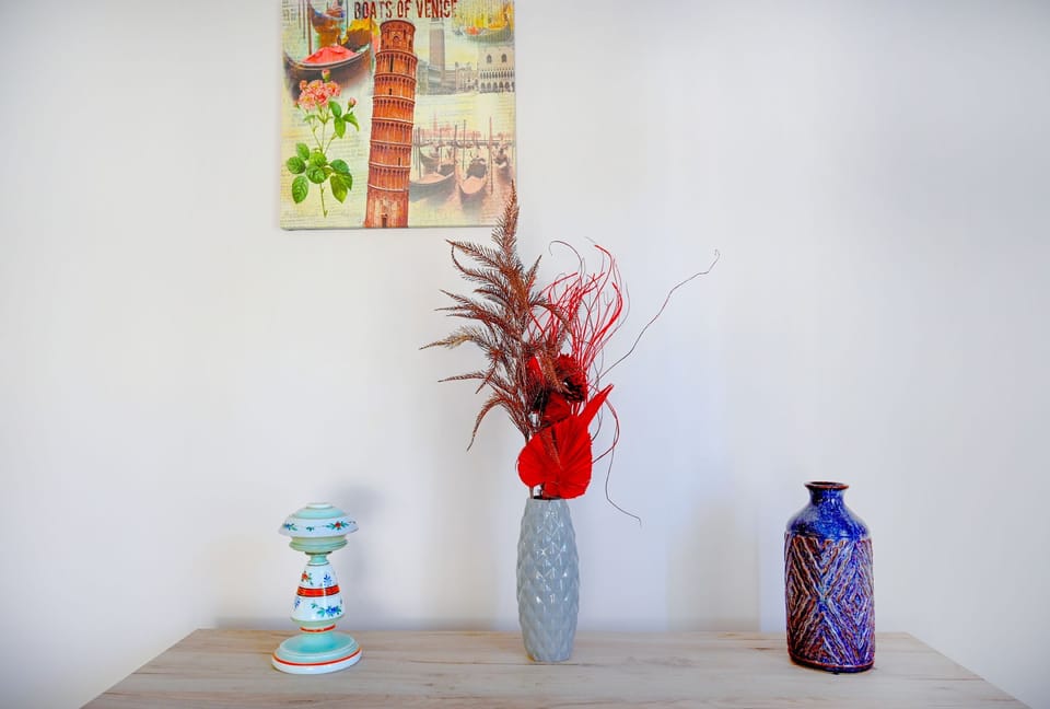 Decorative details