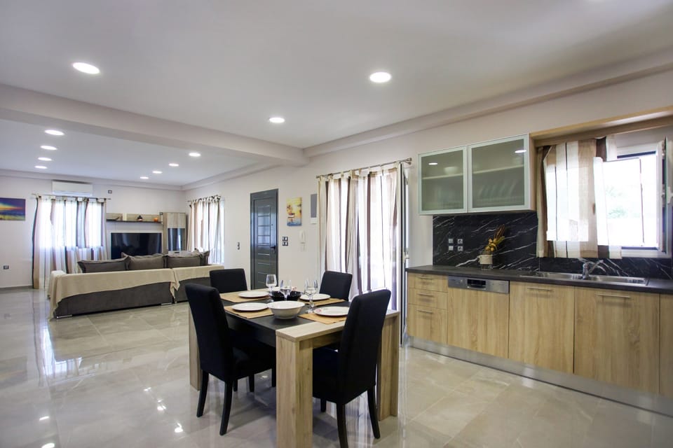 Open plan dining and living area