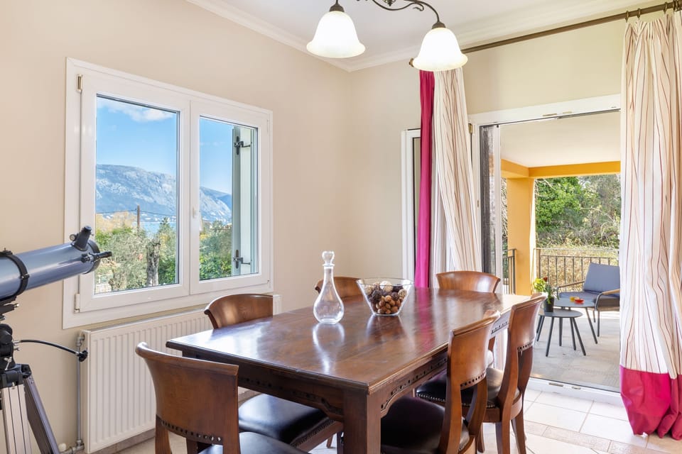 Experience fine dining at Villa Spyrelia%2E