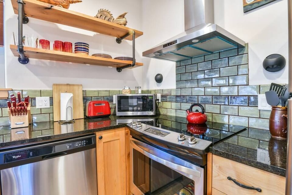Lower Kitchen