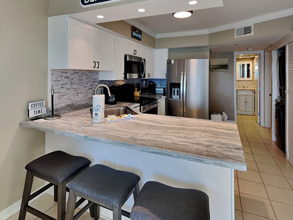 Kitchen - Breakfast Bar Seats Three