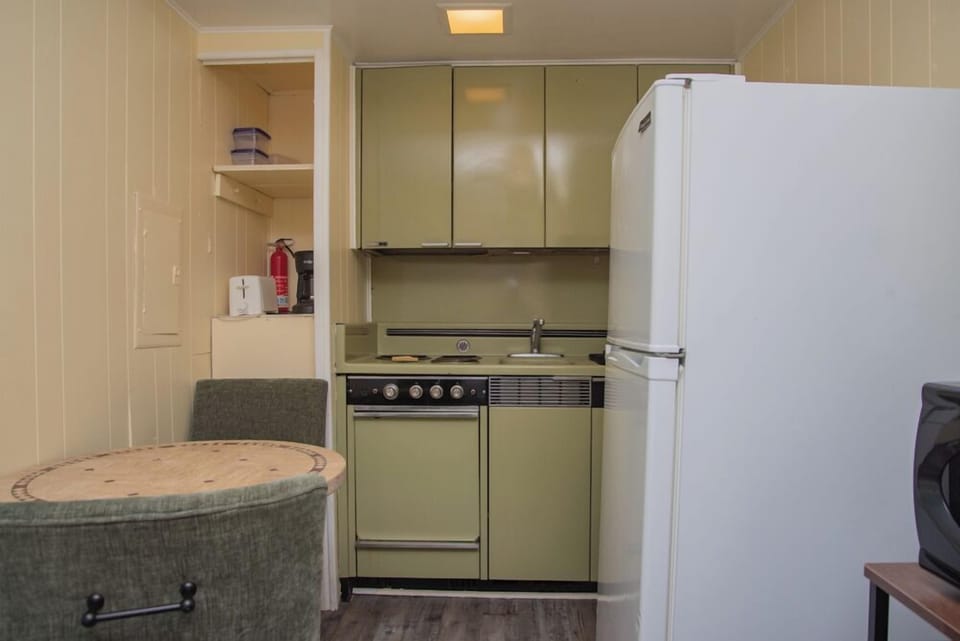 Kitchenette with dining table! 