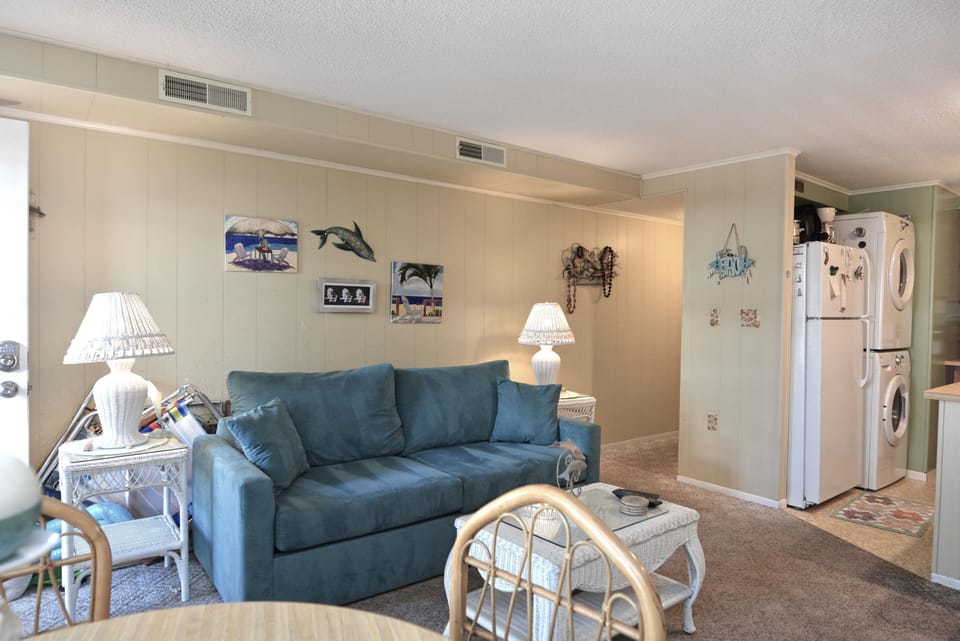 LIVING-AREA