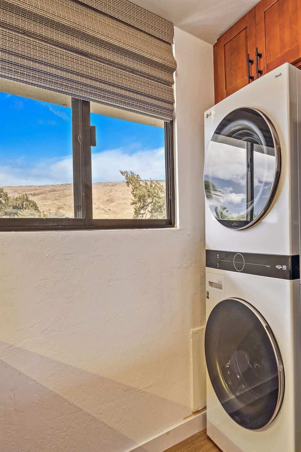 Enjoy the convenience of having a washer/dryer right in the unit! Pack light and stay fresh during your island escape.