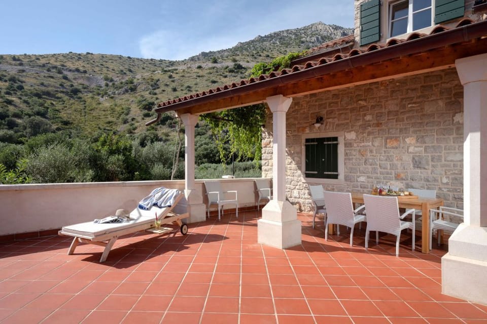 Villa Benedeta, Dubovica bay Island Hvar (4)