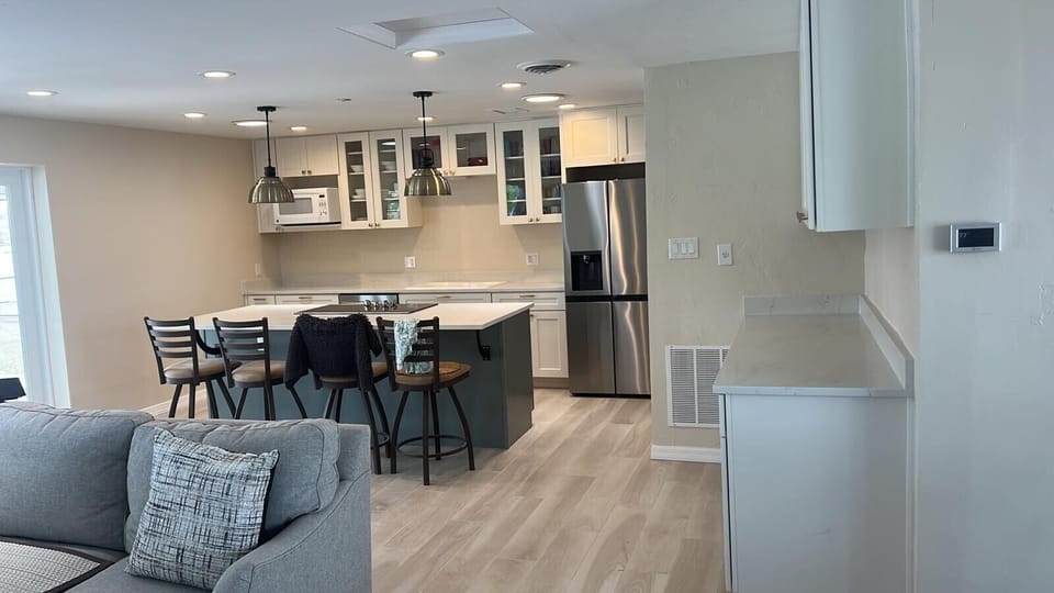 Beautiful spacious kitchen with all of the necessities of home. 