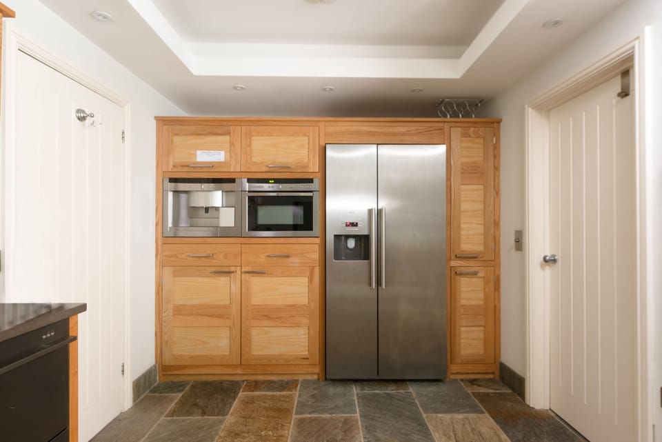 The large fridge/ freezer and other appliances - La Folie