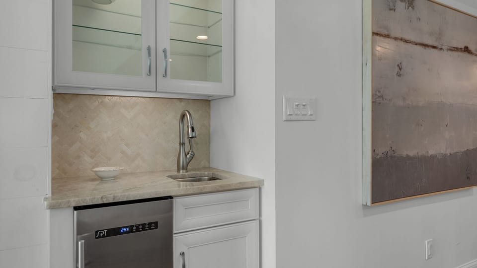 BeachCrest 302