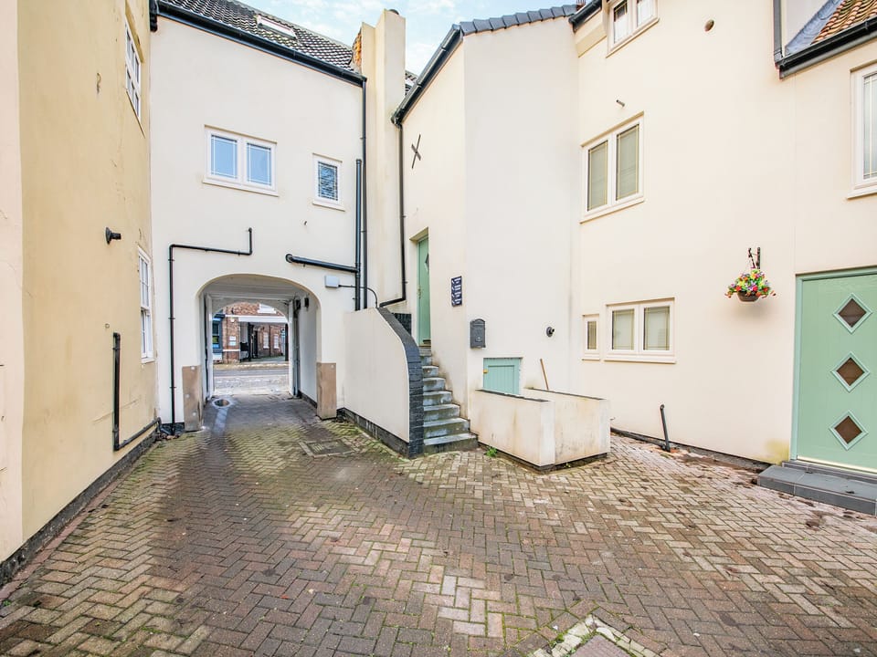Exterior | Blossom Apartment - Ridley House, Yarm
