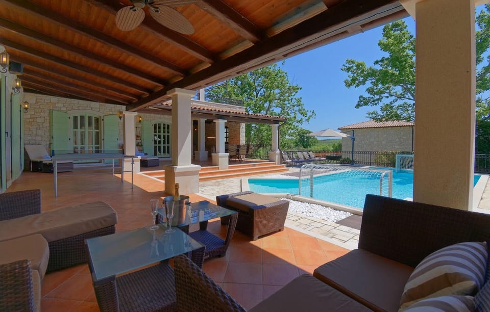pool