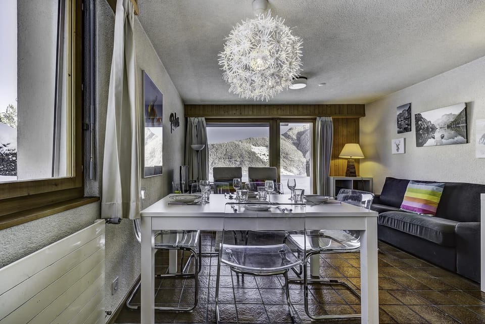Living-dining room