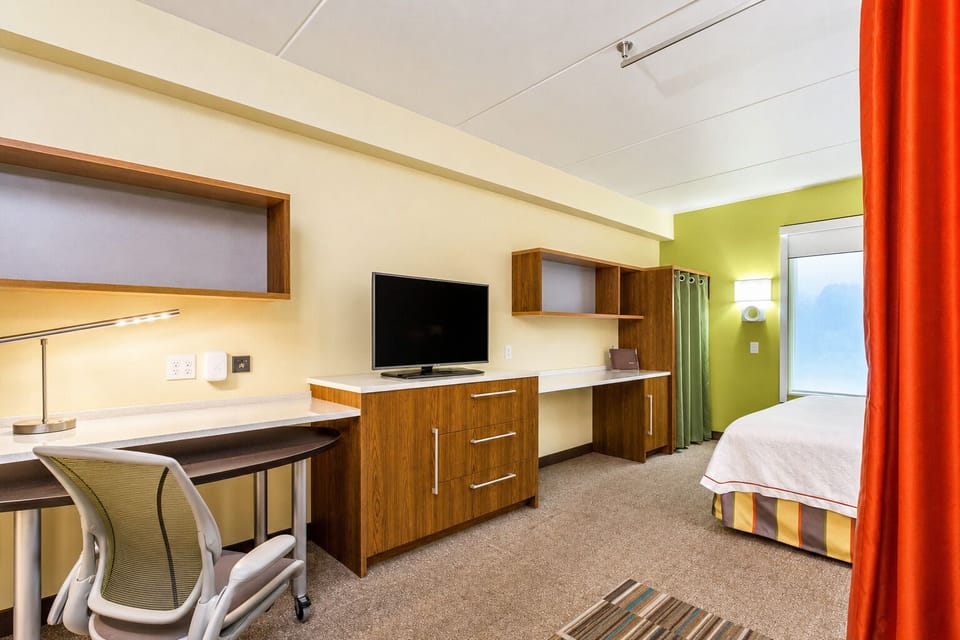 Set up your stay with ample storage and a bright sleeping area.