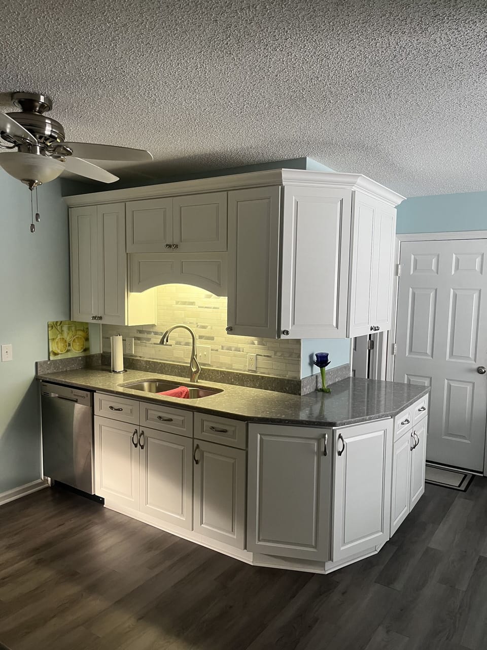 fully stocked kitchen