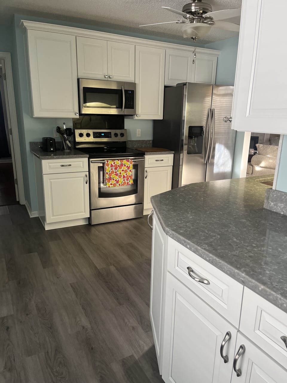 fully stoked kitchen. built in filtered water dispenser inside refrigerator 