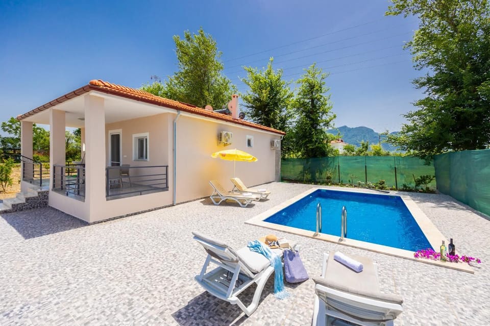 Beautiful villa with private pool and terrace