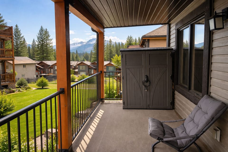 Views from private balcony 2 - from master bedroom
