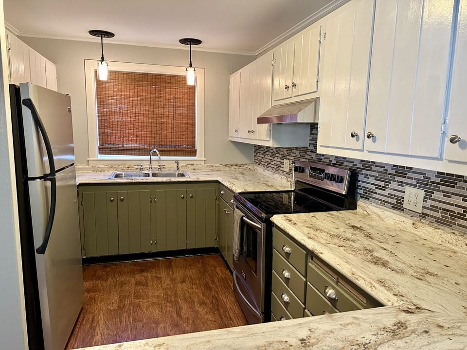 Full kitchen with tableware, utensils, cookware, serving ware and a dishwasher!