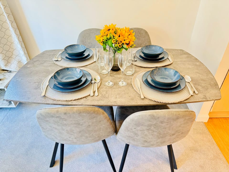Dinning Table