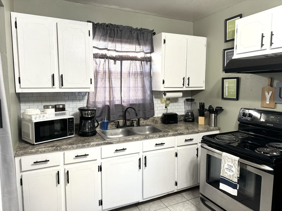 Full equipped kitchen