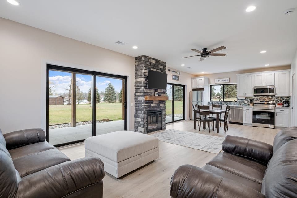 walkout living room 