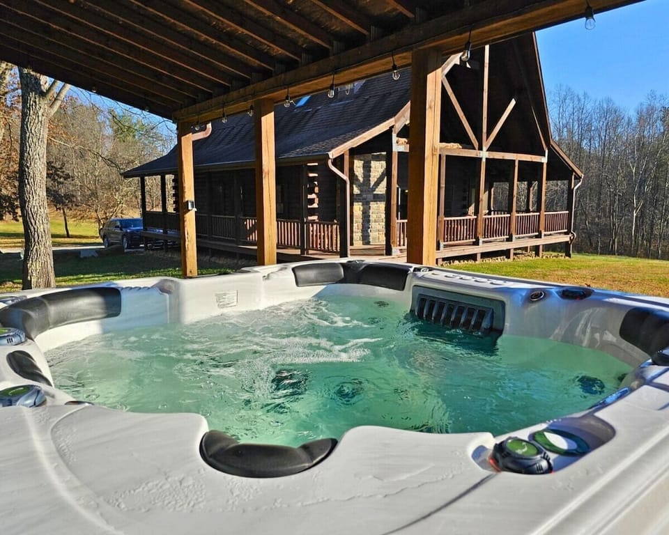 Night or day, this relaxing retreat offers you a respite from daily life 