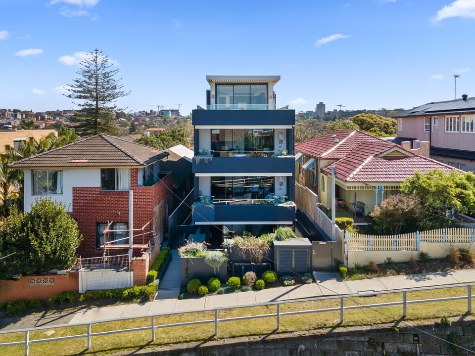 Coogee Building