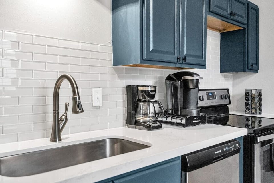 Kitchen + dining