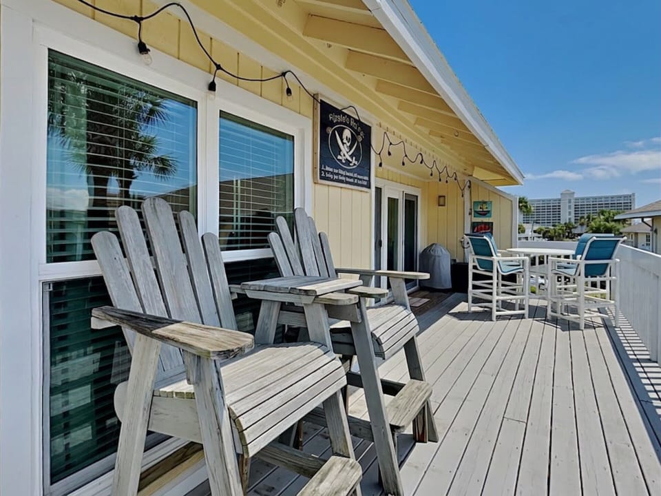 Large Furnished Private Balcony