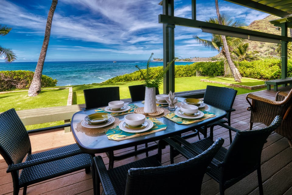 Beachfront dining at its best!