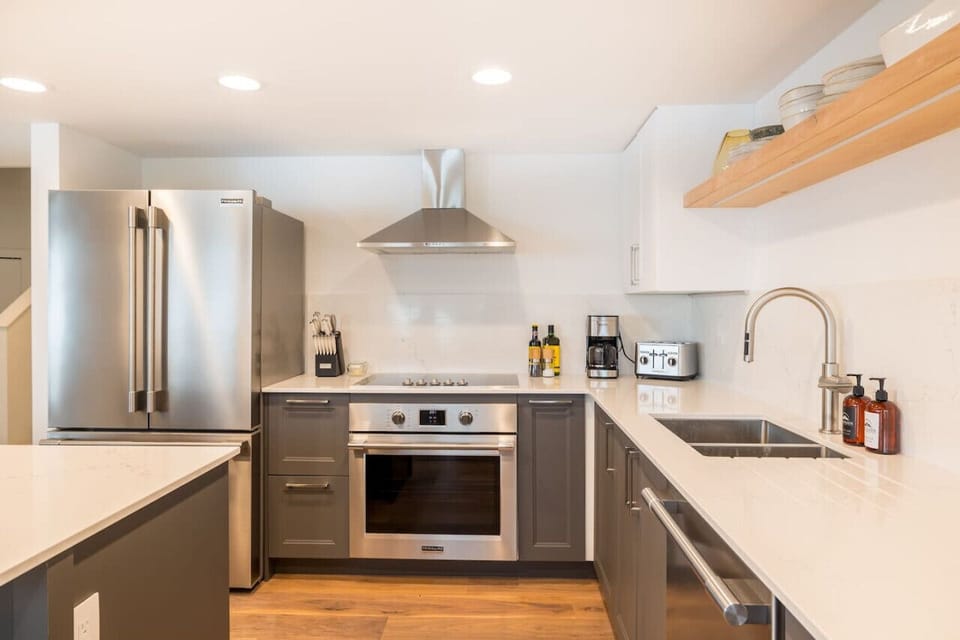Brand-new appliances await to elevate your cooking experience and add a touch of modern luxury to your stay.