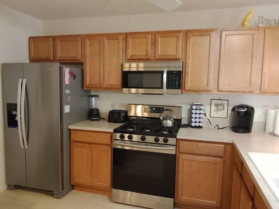 Full Kitchen