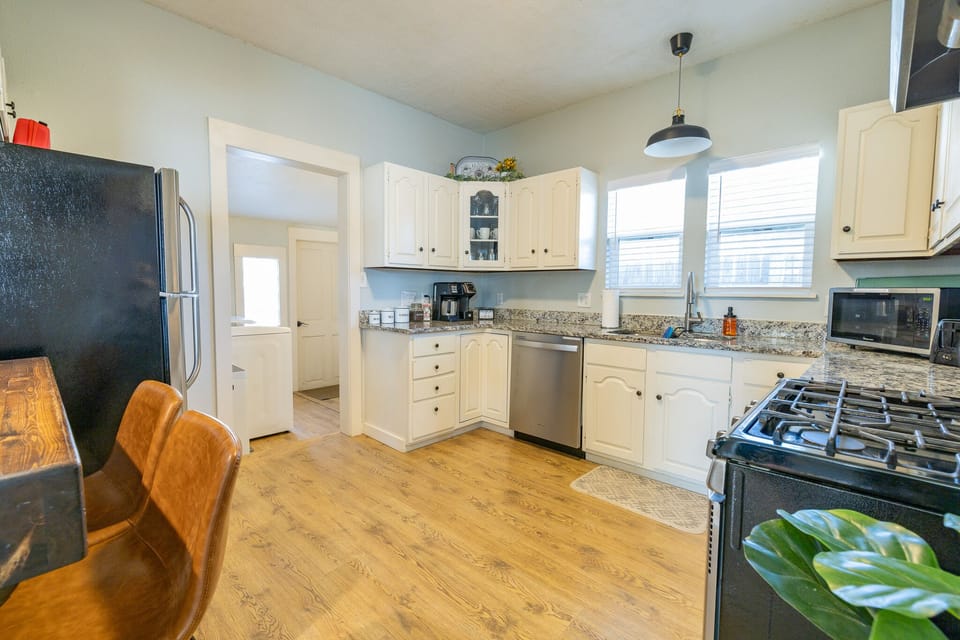 Fully stocked kitchen with local coffee and tea provided. 