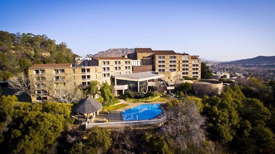 Soak in resort vibes with sweeping hillside pool views.