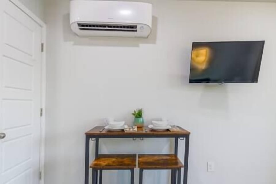 5b1fdb5e abf2 46f9 8988 66eb9d7fdfbc