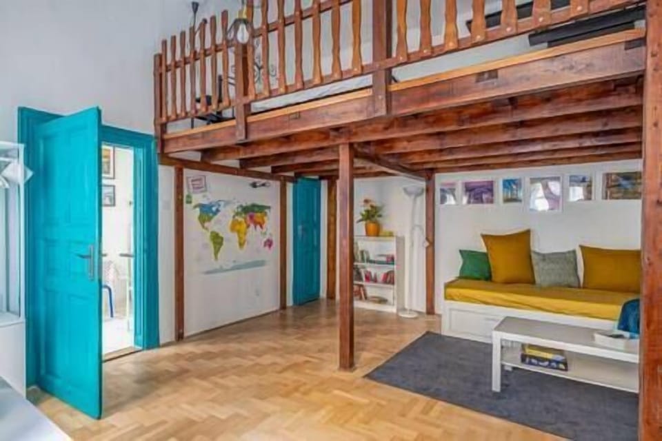 Living room (2)