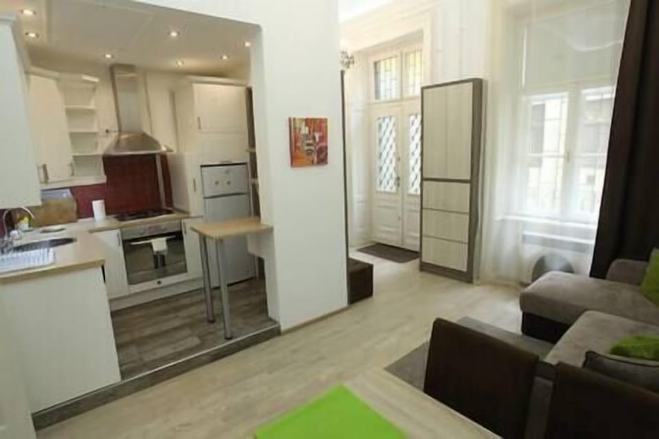 Kitchen (3)