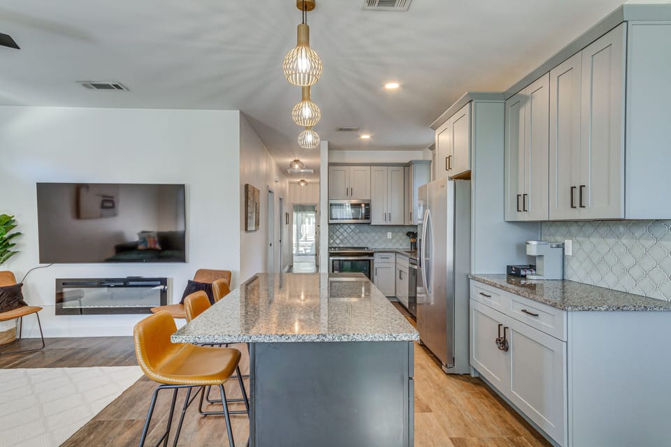 Kitchen | Keurig Coffee Maker | Dishwasher | Cooking Basics