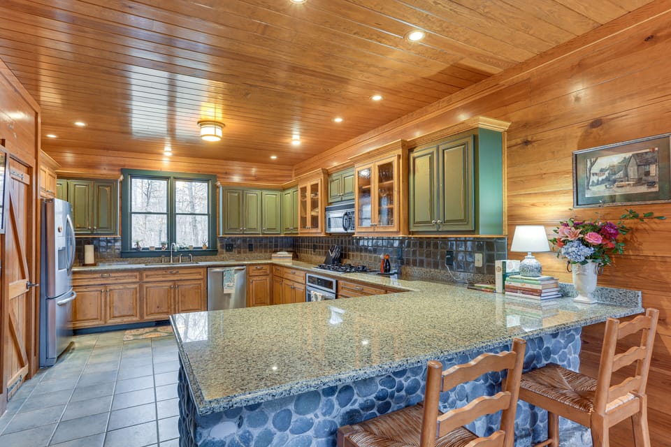 Kitchen | 1st Floor | Dishwasher | Cooking Basics