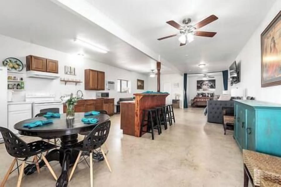 Appliances Include a Refrigerator, Stovetop/Oven, Microwave & Garbage Disposal 