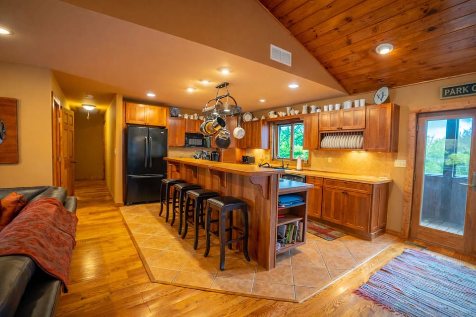 Breakfast bar seating