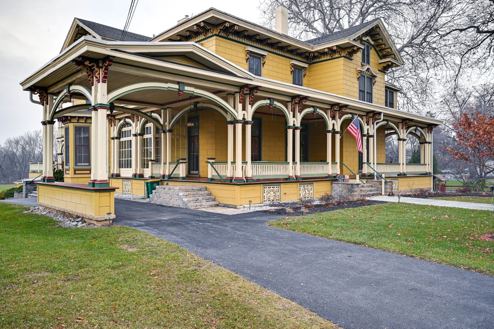 2-Story House | Pet Friendly w/ Fee | 0.8 Mi to Downtown