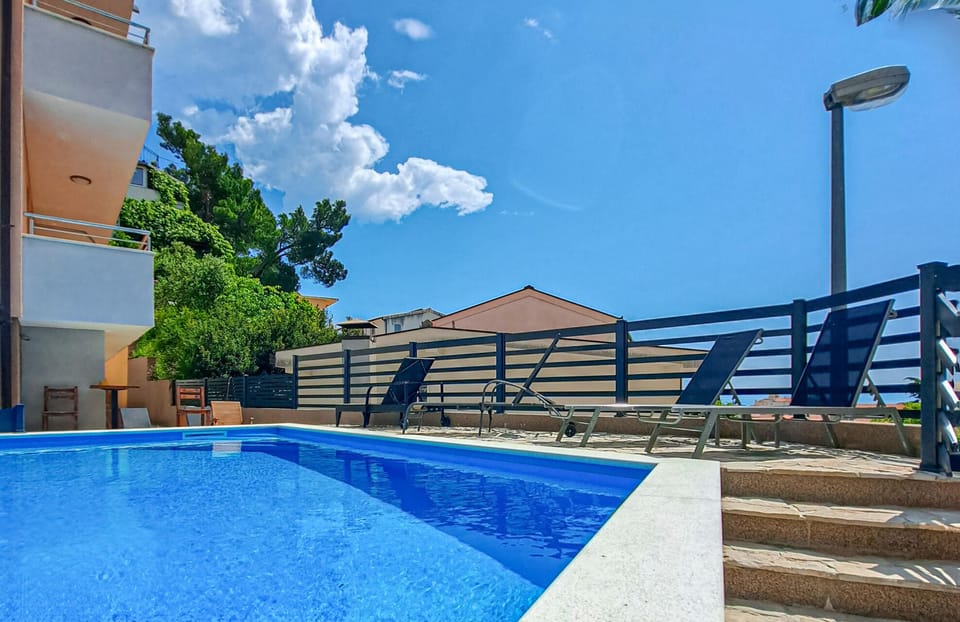 pool