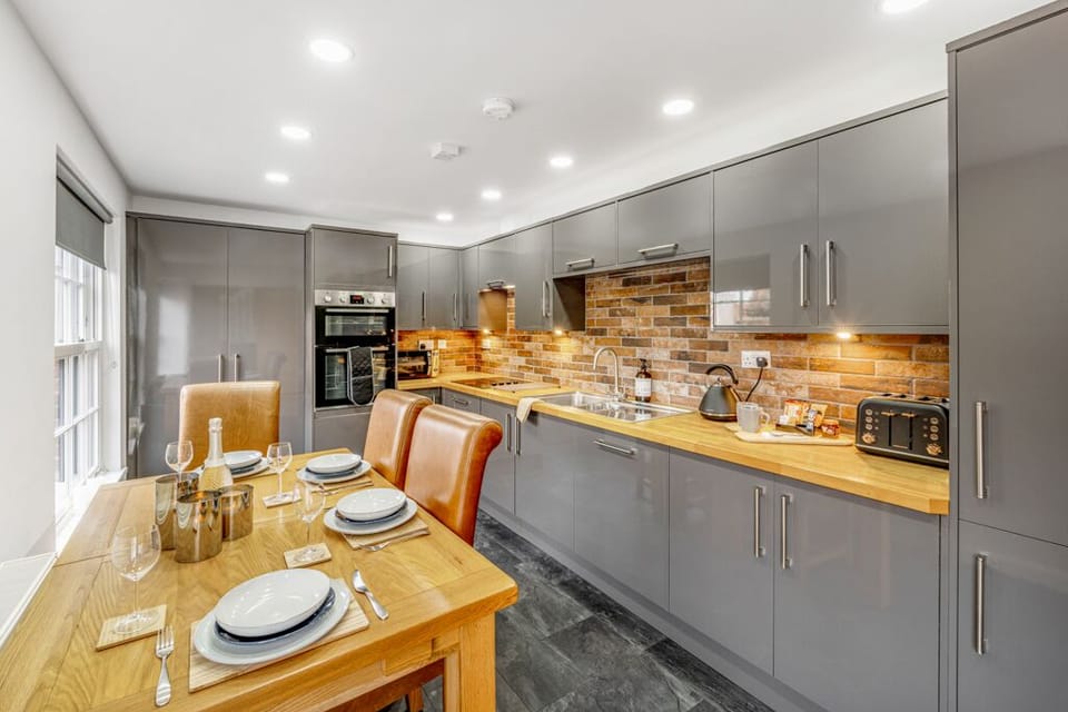 The Henry Suite