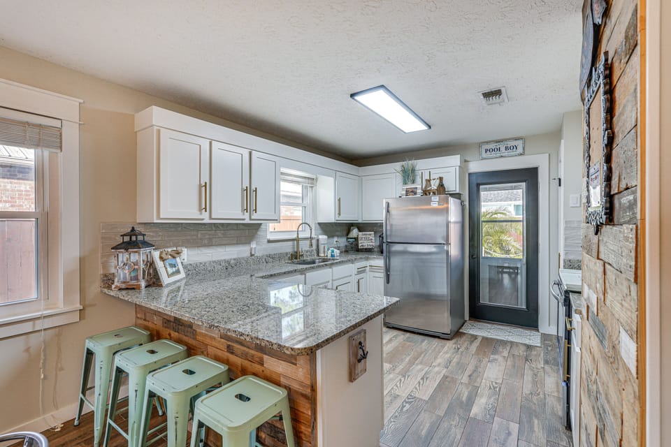 Kitchen | Cooking Basics | Keurig & Drip Coffee Makers