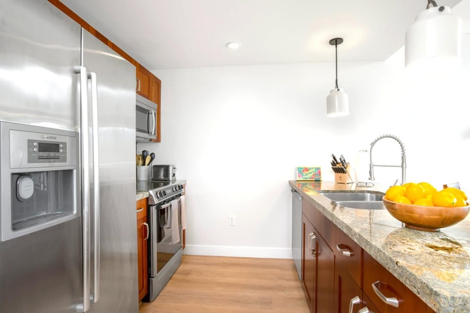 Stainless steel style meets granite elegance HKH-332