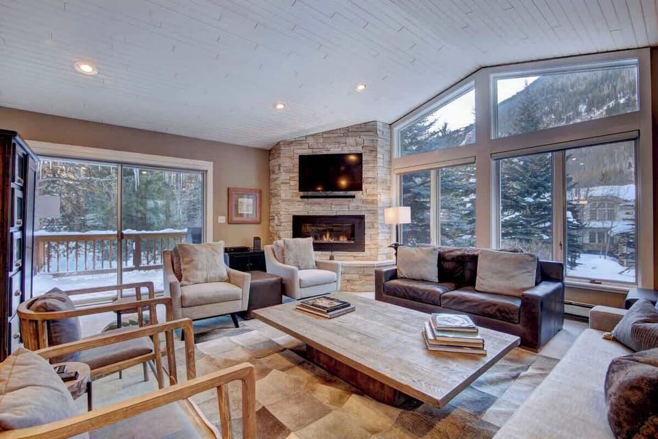 Living Room w Mountain Views  Features Fire Place 