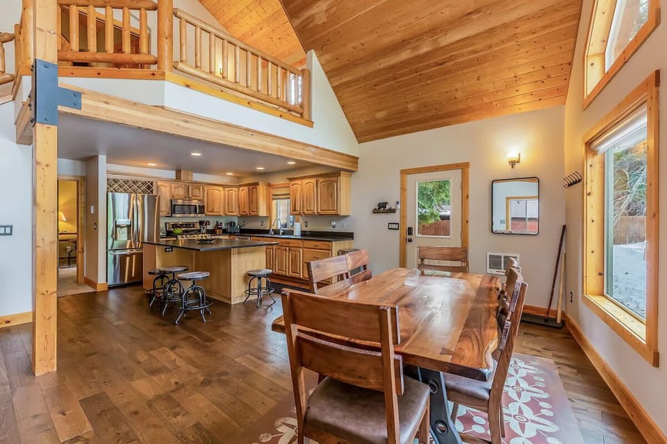Dining table 