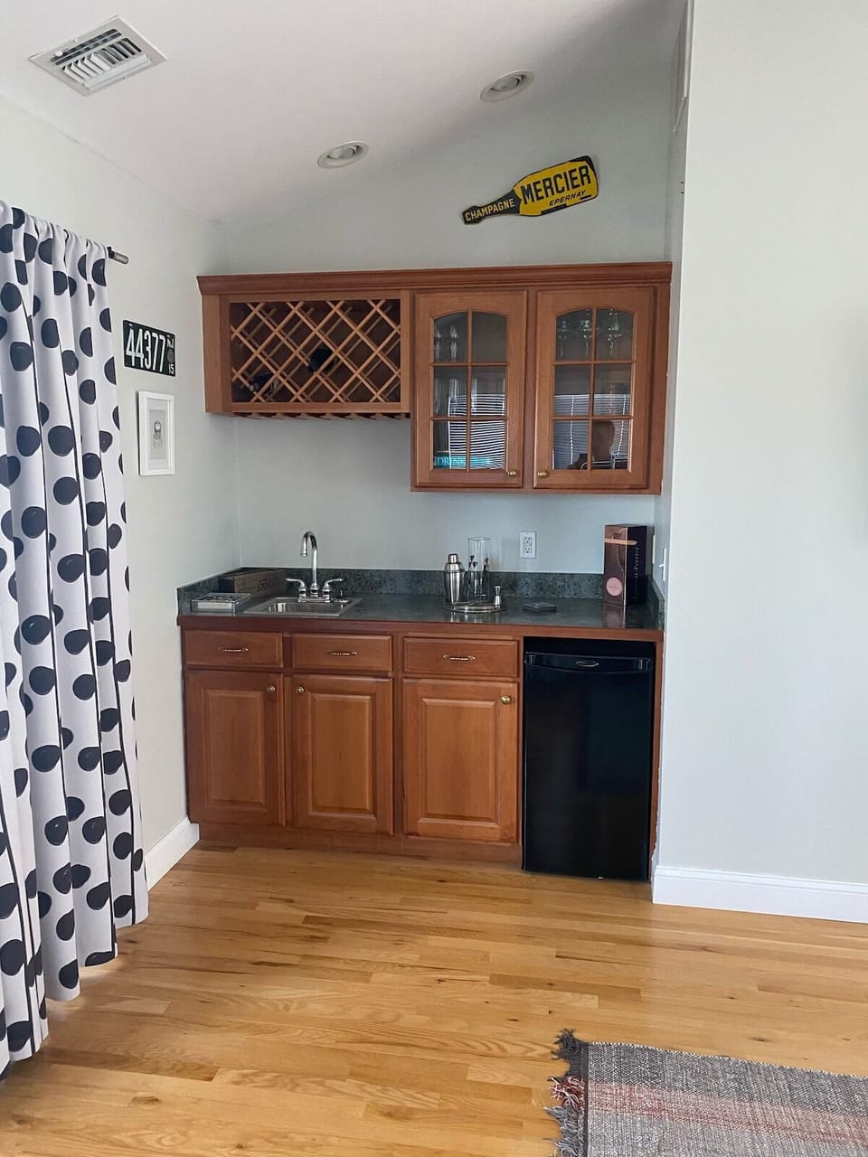 2nd Level Sitting Room